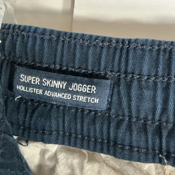 Hollister Dark Blue Cargo Pants for Men A0381 - Picture 4 of 5